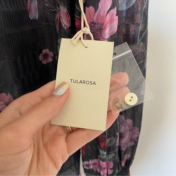 NWT Tularosa Adley Smocked Top Midnight Floral Size Small MSRP $215 - Picture 8 of 12